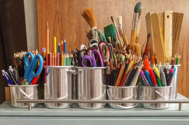 Collaborative Art Projects for Families: Create Together